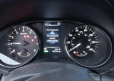 2017 Nissan Rogue S z USA, uszkodzony, nr VIN KNMAT2MV9HP592711